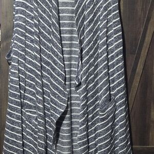 Chic Striped Cardigan in Gray and White